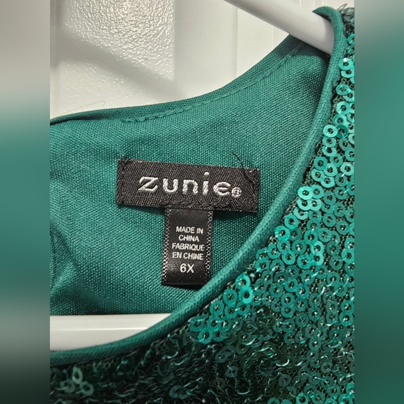 Zunie Green Dress - Picture 3 of 3